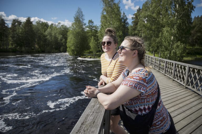 Nuorille aikuisille oma viikoittainen kokoontumisaika Nuorten Raitille –  Jämsän kaupunki